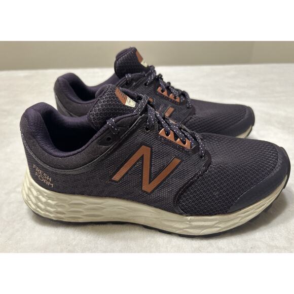 New Balance Running Shoes Women’s Size 7 Purple Fresh Foam Comfort Cushioned - Picture 1 of 7